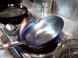 Comment culotter un wok et réussir toutes vos recettes